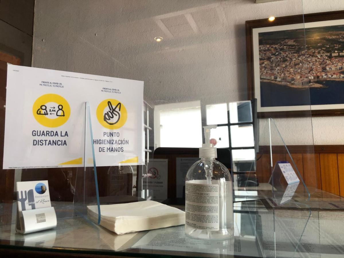 Hostal Restaurante El Roser L' Escala Exteriér fotografie